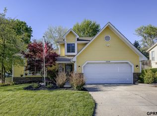 15398 Nicholas St, Omaha, NE 68154