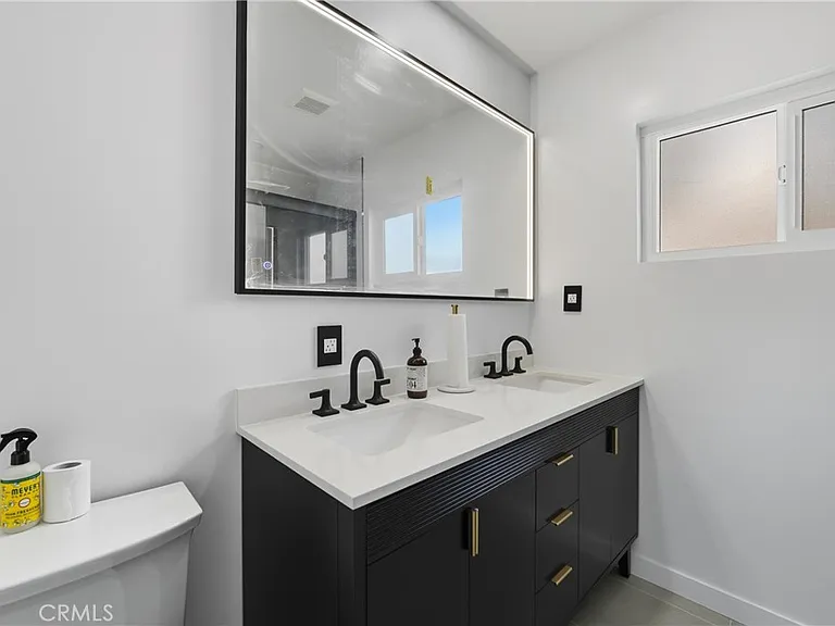 9312 S 6th Ave #9312 — Photo 7