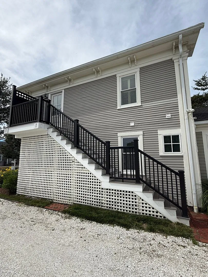 8 South Street — Photo 3