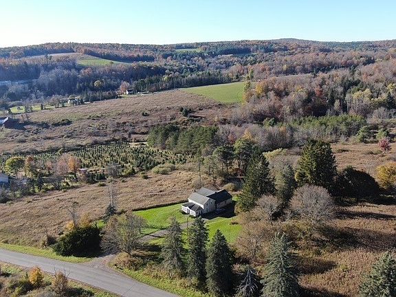 4th image of 175 Searles Hill Rd
