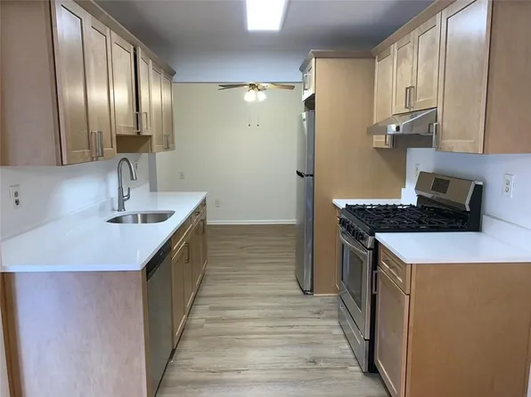 138 New Holland Village, Nanuet, NY 10954