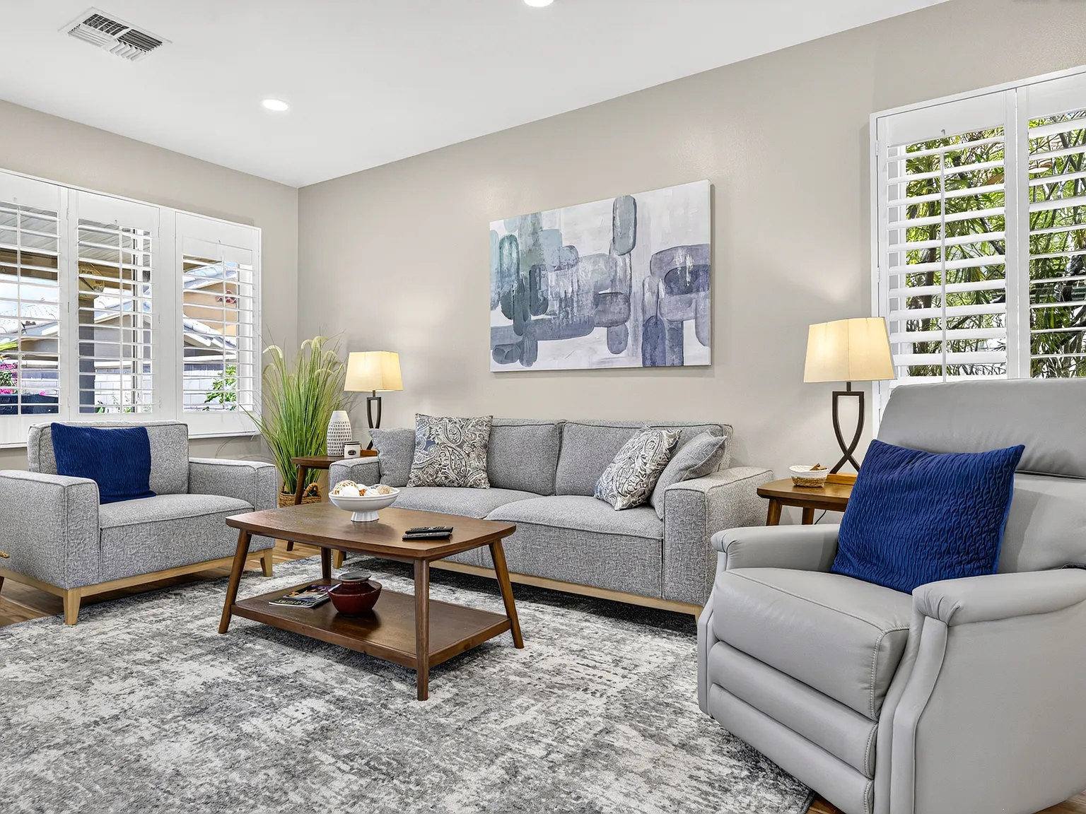 2 bed, 1366 sqft, $4,400 — Photo 4