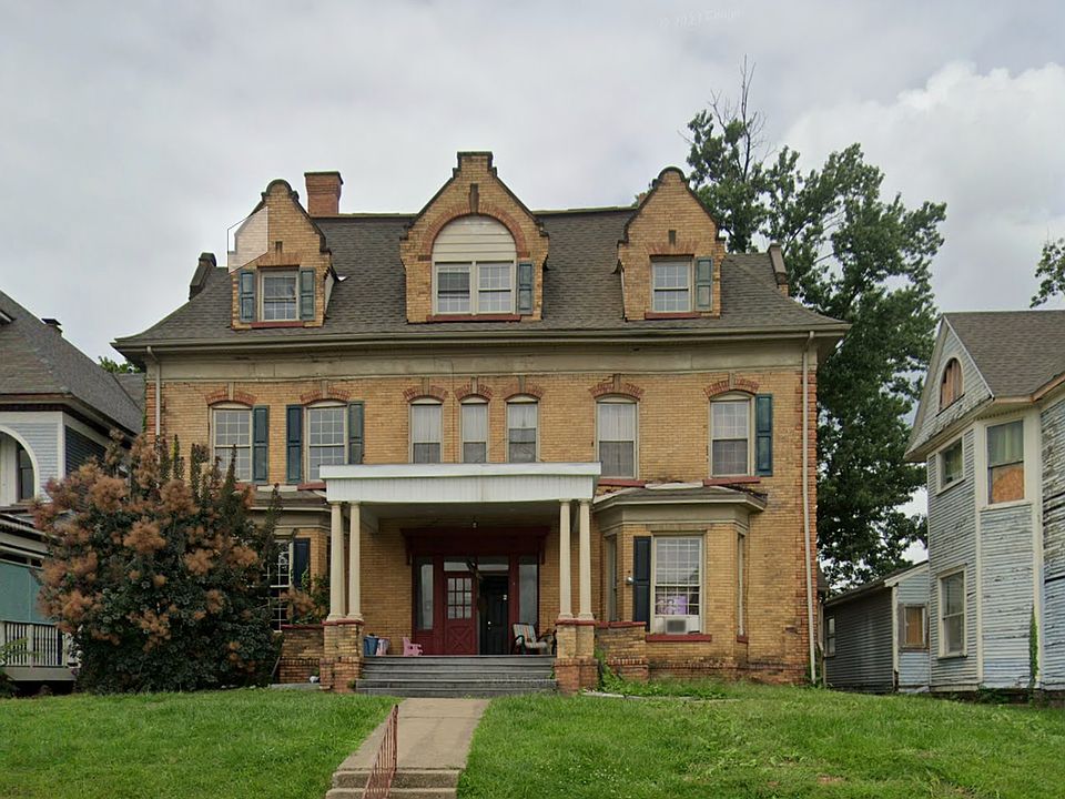 1st image of 215 E Lincoln Ave APT 3