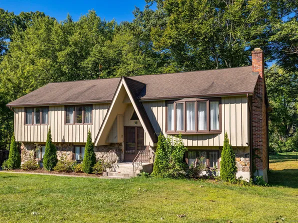 131 Leverich Drive, East Hartford, CT 06108