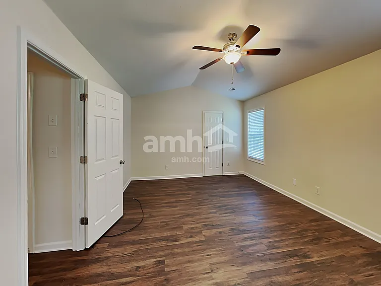 11234 Heritage Green Dr — Photo 9