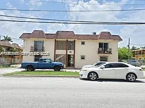 1008 NW 45th Ave #12