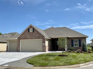 711 N Firefly Ct #THE, Wichita, KS 67235