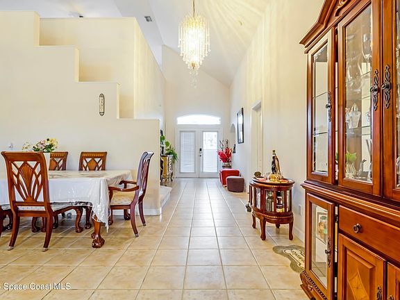 4th image of 3452 Tipperary Dr