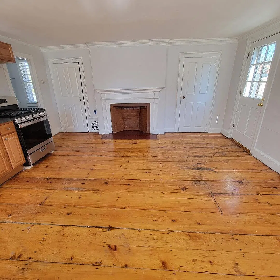 Studio, 350 sqft, $1,750 — Photo 3