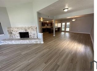 8413 Woodside Rd, Rowlett, TX 75088