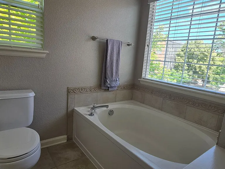 3833 W 118th Pl — Photo 12