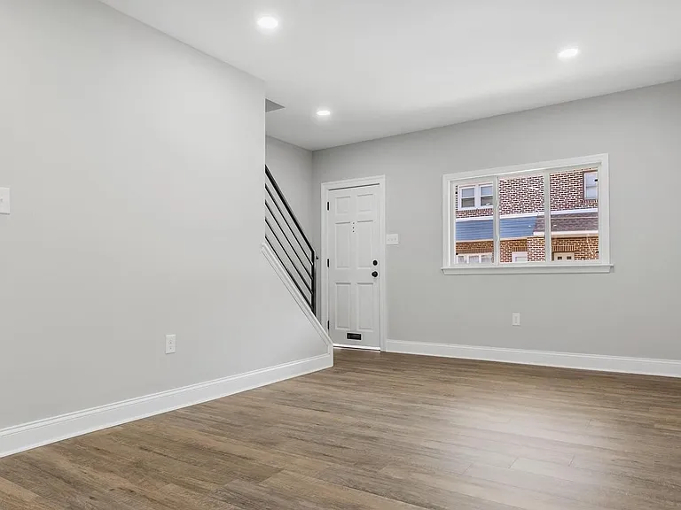 1536 S Corlies St — Photo 1