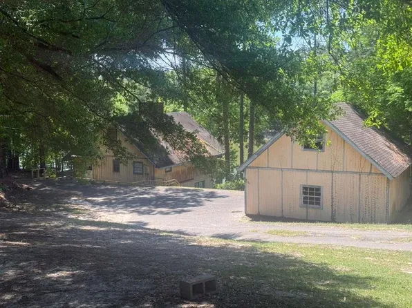 460 Lakeview Dr, Abbeville, AL 36310