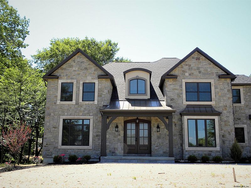 2nd image of 190 BROOKWOOD Road