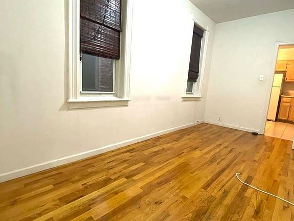 5th image of 306 E 83rd St #2BF