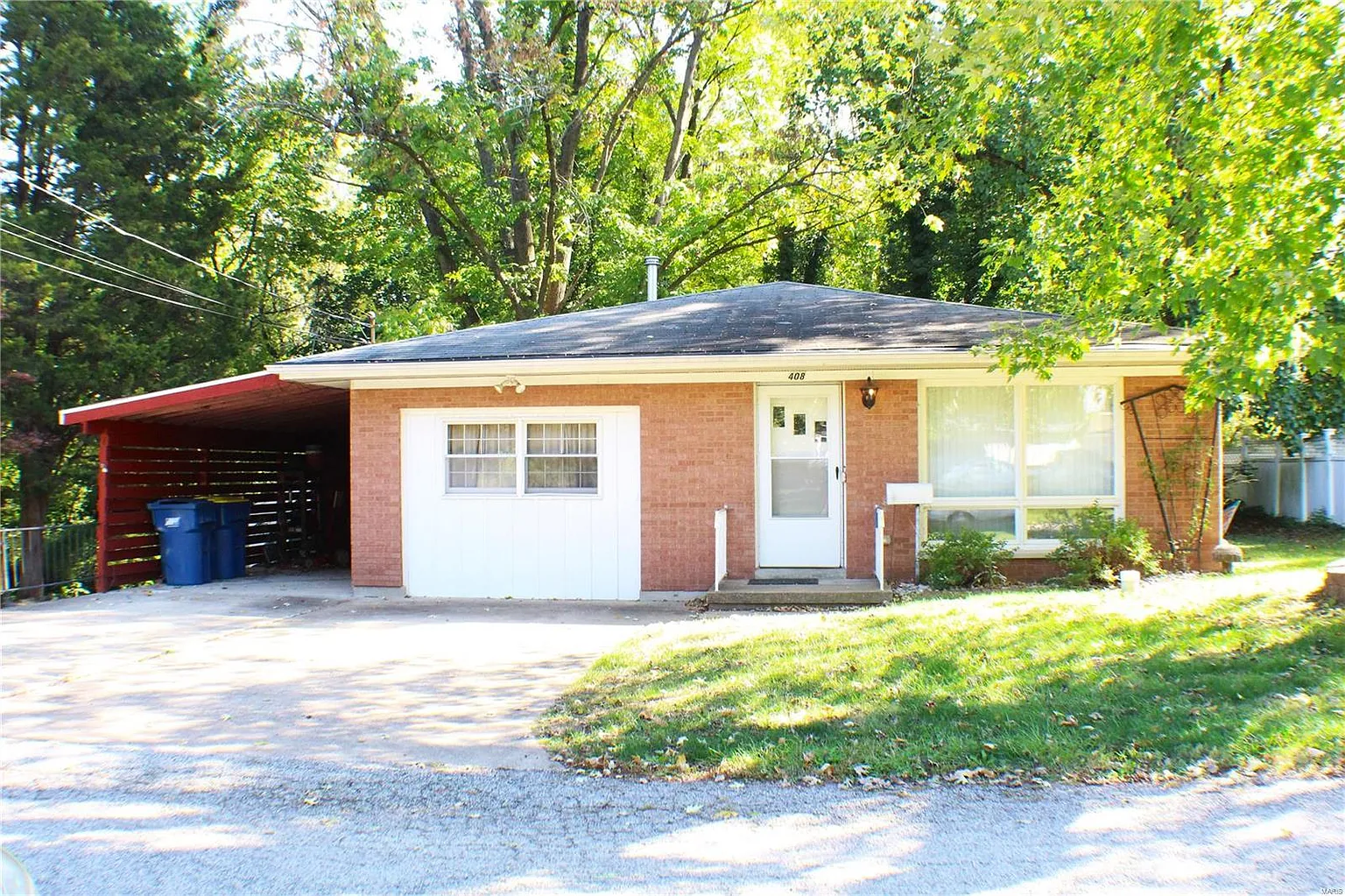 408 Warren St photo 1