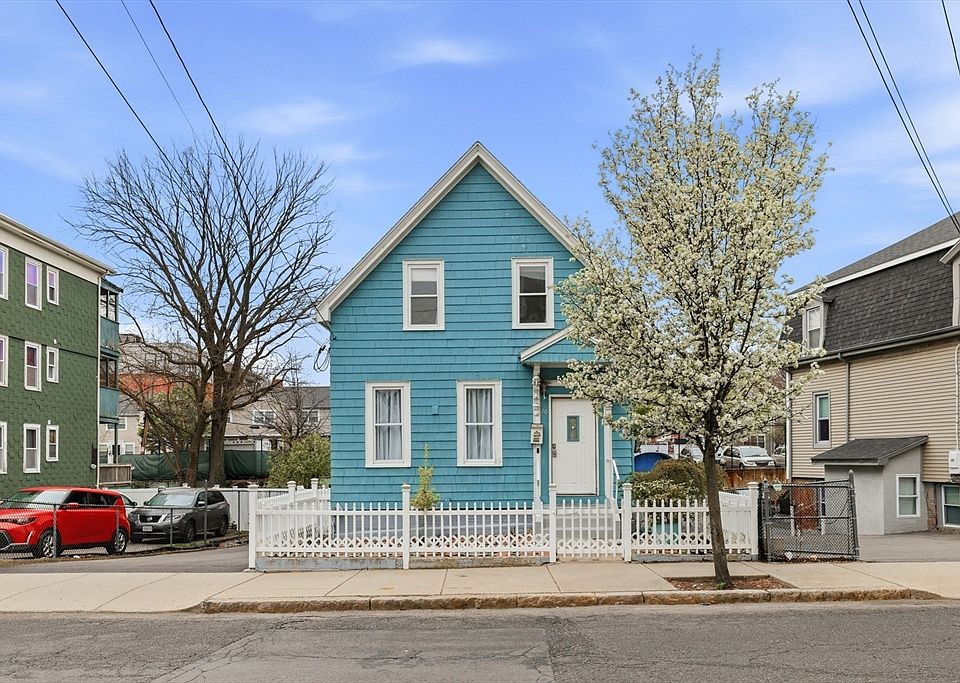 1st image of 30 Woodlawn St