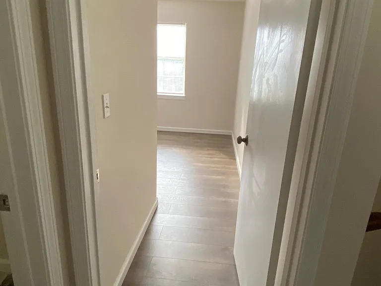 36 Renaissance Ln — Photo 23