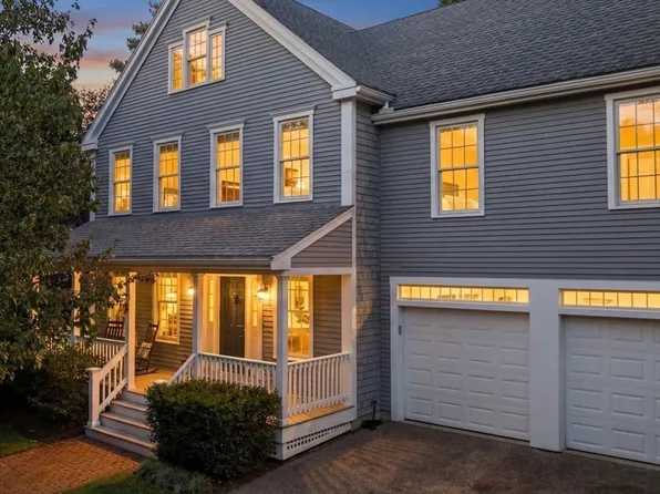 15 Westport Ln, Marblehead, MA 01945