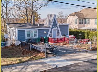 59 Division St, Woonsocket, RI 02895