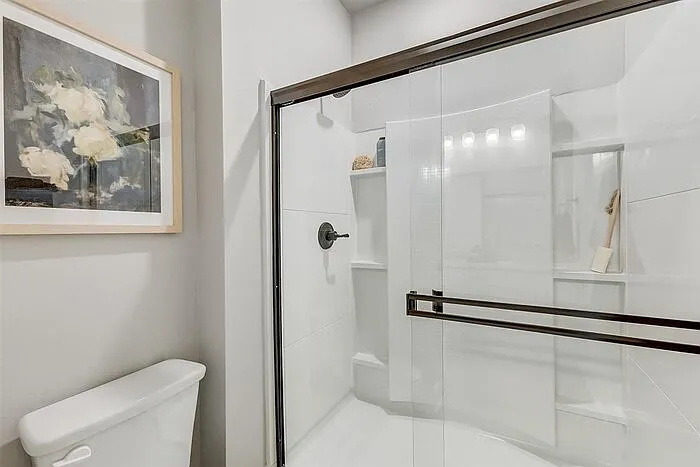 3901 Constantine Dr — Photo 19