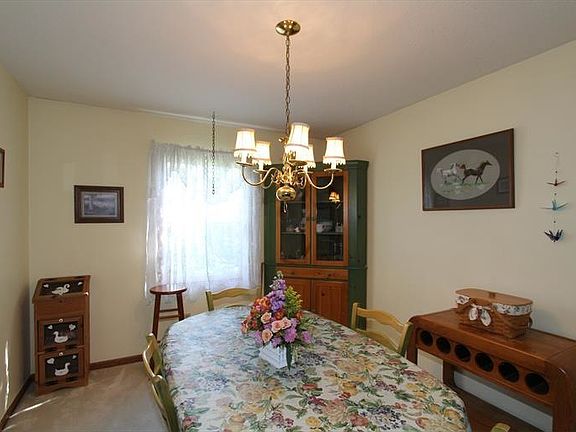 5th image of 6198 Shawna Ct