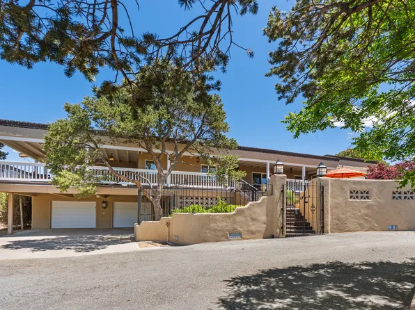 1801 & 1801-A Calle De Sebastian, Santa Fe, NM 87505