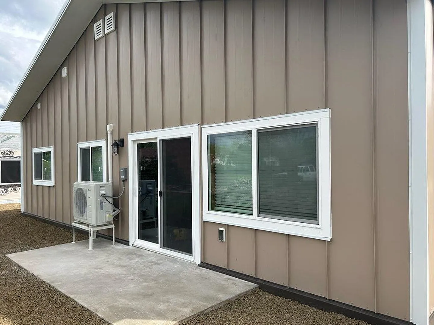 Beautiful newly built 3 bed 2 bath home — Photo 4