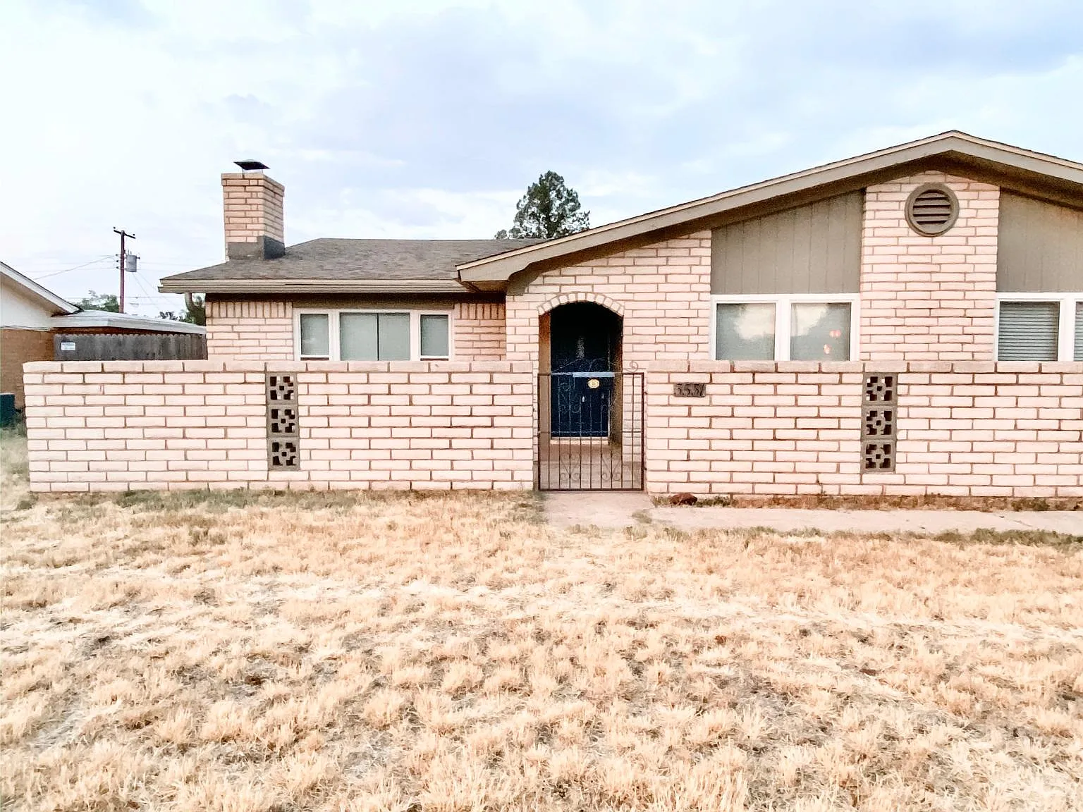 3531 W Wadley Ave — Photo 2
