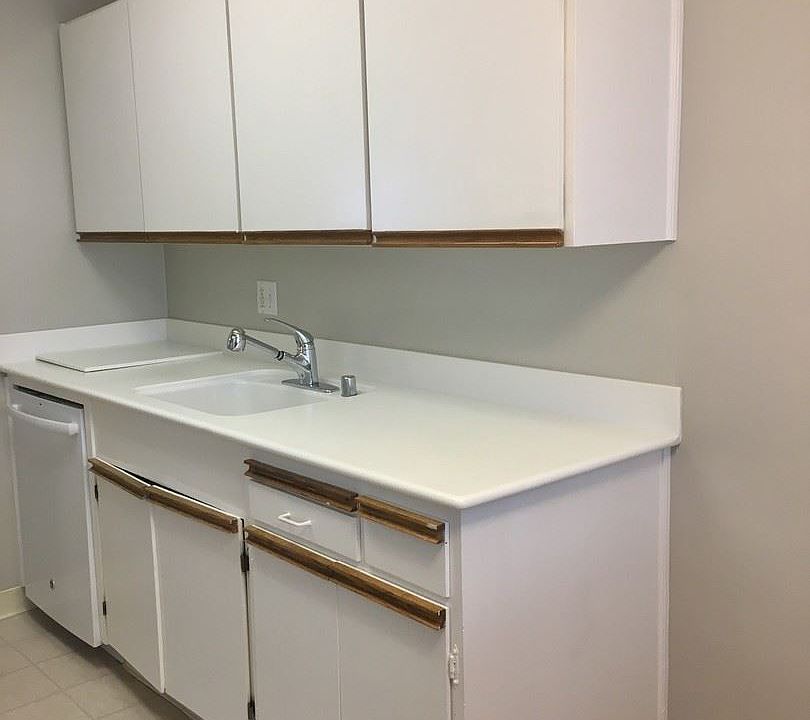 1st image of 3455 Alameda De Las Pulgas APT 1