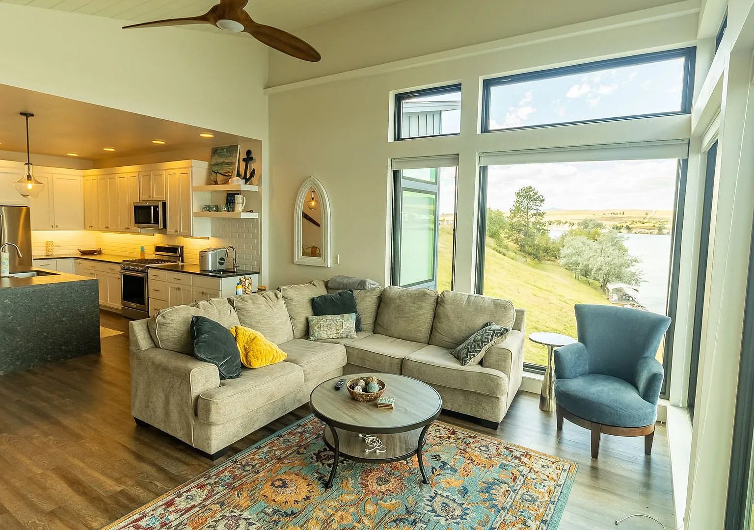 Jones - Fully Furnished Condo on the River Available Mid Sept - Mid May Only — Photo 2