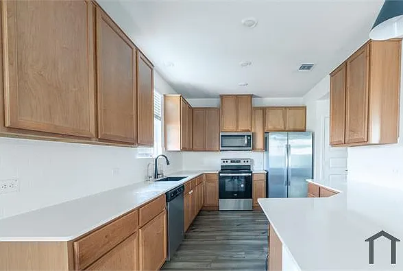316 Bougainvillea Loop — Photo 2