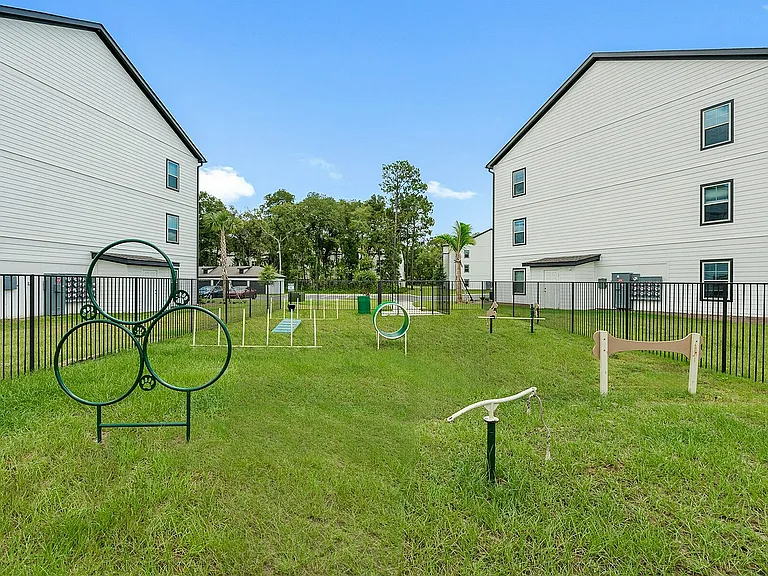 Pointe Grand Ocala — Photo 16