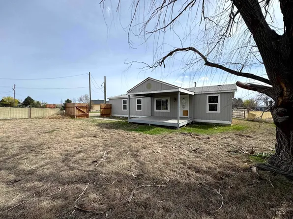 2577 NE Doris Dr, Mountain Home, ID 83647