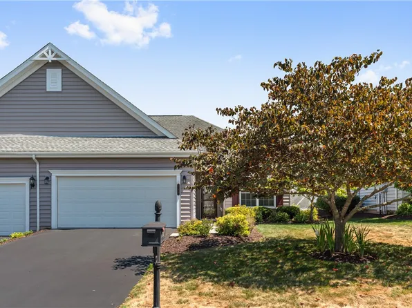 549 Pioneer Ln, Freedom, PA 15042