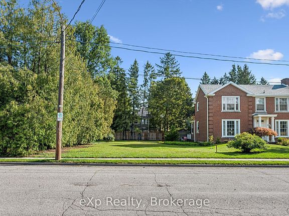 3rd image of 18 Prospect Ave