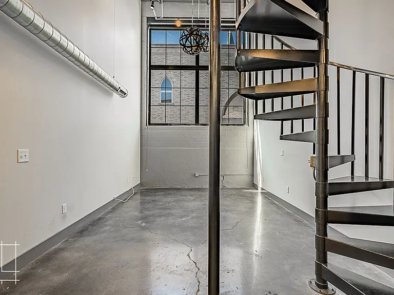 Wonder Bread Lofts — Photo 69