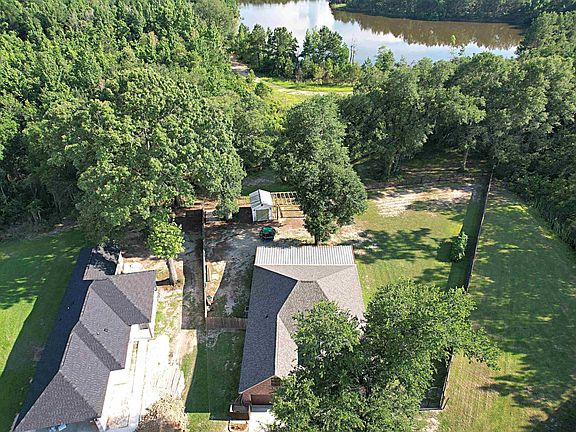 4th image of 38175 Shelby Dr
