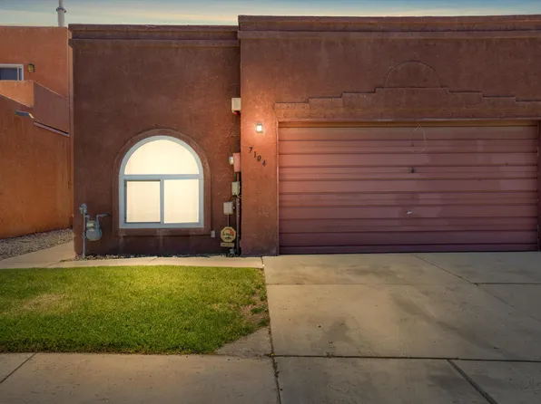 7104 Canary Ln NE, Albuquerque, NM 87109