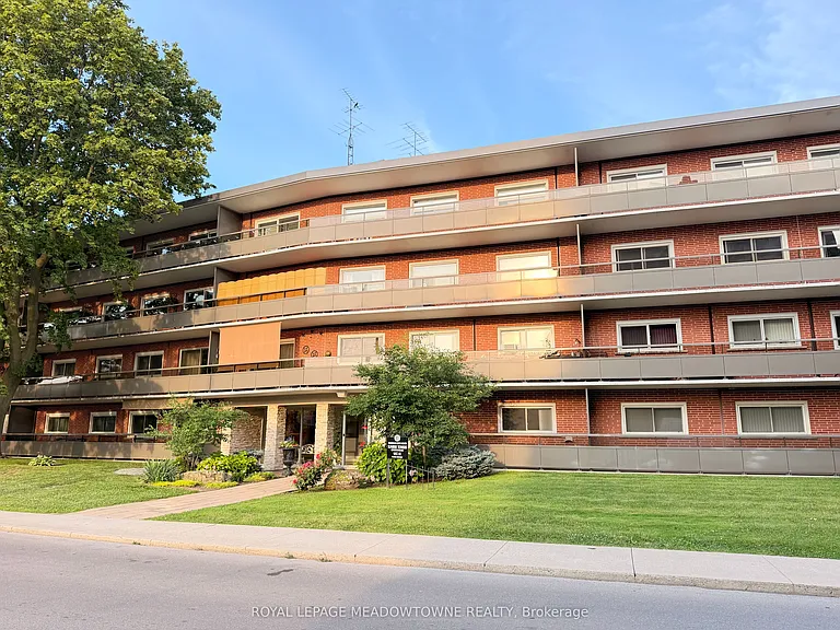 11 Woodman Dr S #411 — Photo 1