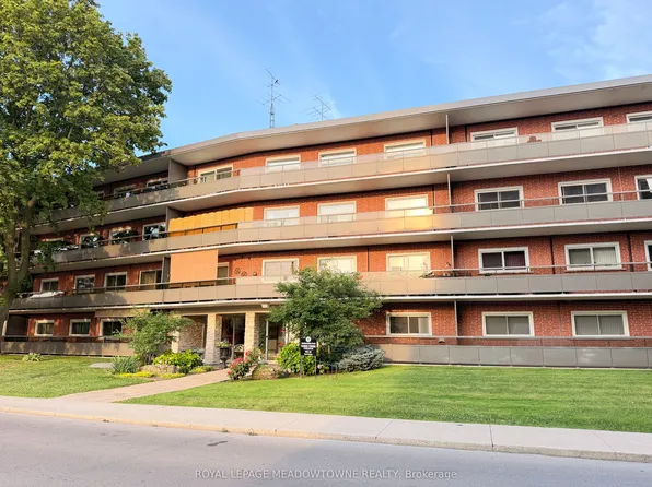 11 Woodman Dr S #411, Hamilton, ON L8K 4E3