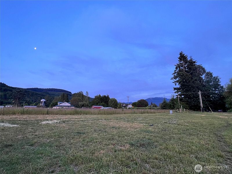 5th image of 262 Laird Road