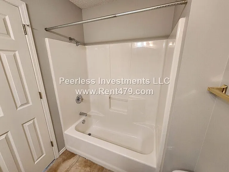 509A Braithwaite St — Photo 20