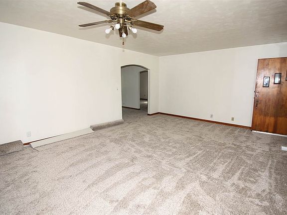5th image of 1520 N Topeka St