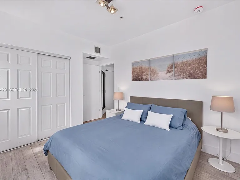 811 Jefferson Ave #204 — Photo 10