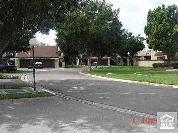 2nd image of 1695 S Heritage Cir Unit B