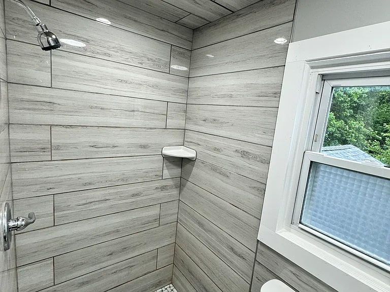 184 Forest St #2 — Photo 15