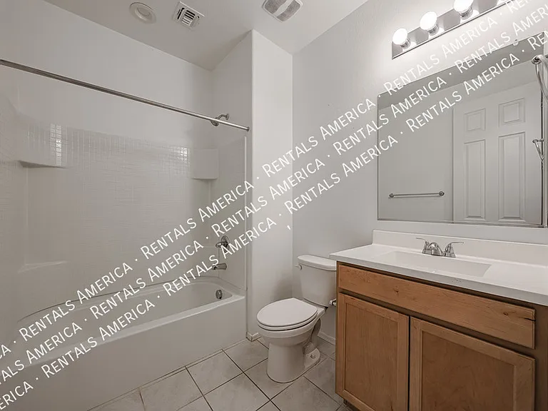 7513 W Illini St — Photo 39