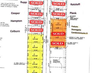 220 Chelsea Dr, Defiance, OH 43512