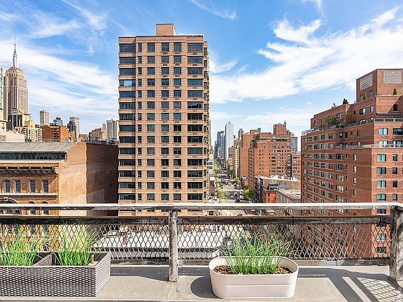 3rd image of 330 3rd Ave APT 16C